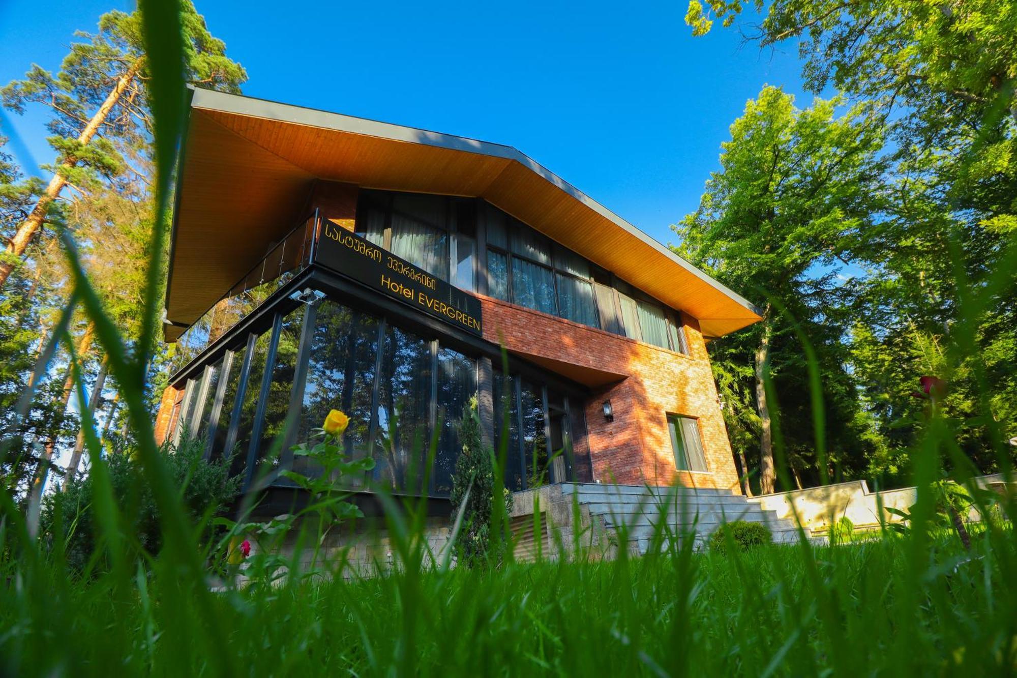 Hotel Evergreen Borjomi Exterior photo