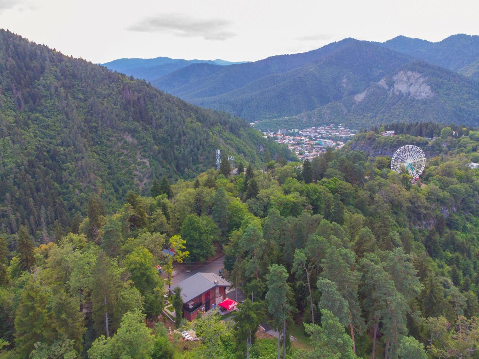 Hotel Evergreen Borjomi Exterior photo