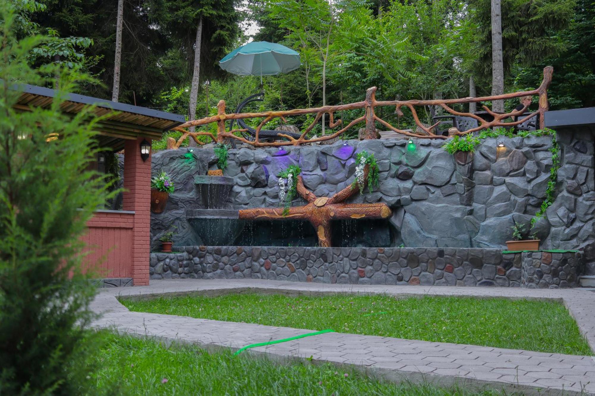 Hotel Evergreen Borjomi Exterior photo